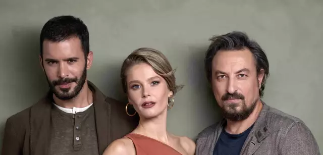Kuzgun 2. sezona aşk dolu giriyor! Kuzgun 2. sezona aşk dolu giriyor!