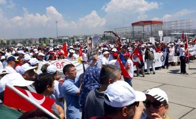 Milyonlarca EYT'linin merakla beklediği rapor Cumhurbaşkanlığı'na sunuldu