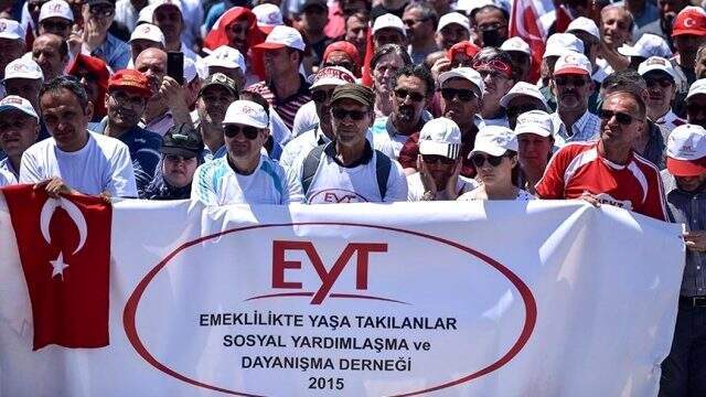 Milyonlarca EYT'linin merakla beklediği rapor Cumhurbaşkanlığı'na sunuldu