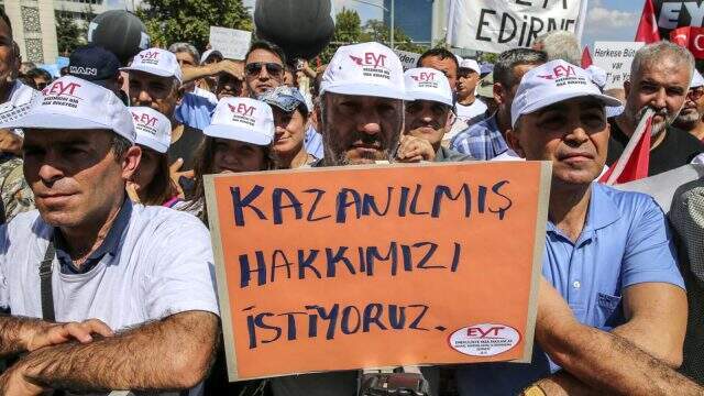 Milyonlarca EYT'linin merakla beklediği rapor Cumhurbaşkanlığı'na sunuldu
