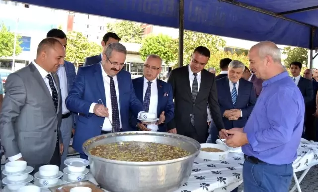 Salihli'de 5 bin kişilik aşure hayrı