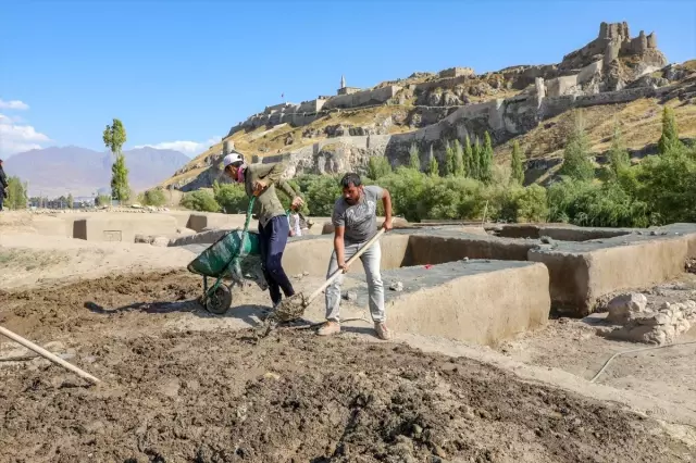 'Urartu aristokratları'nın yaşadığı yapılar ayağa kaldırıldı 'Urartu aristokratları'nın yaşadığı yapılar ayağa kaldırıldı