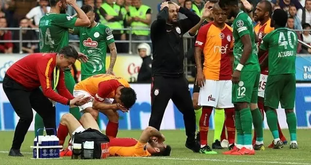Ayağı kırılan Emre Akbaba, bireysel idmanlara başladı