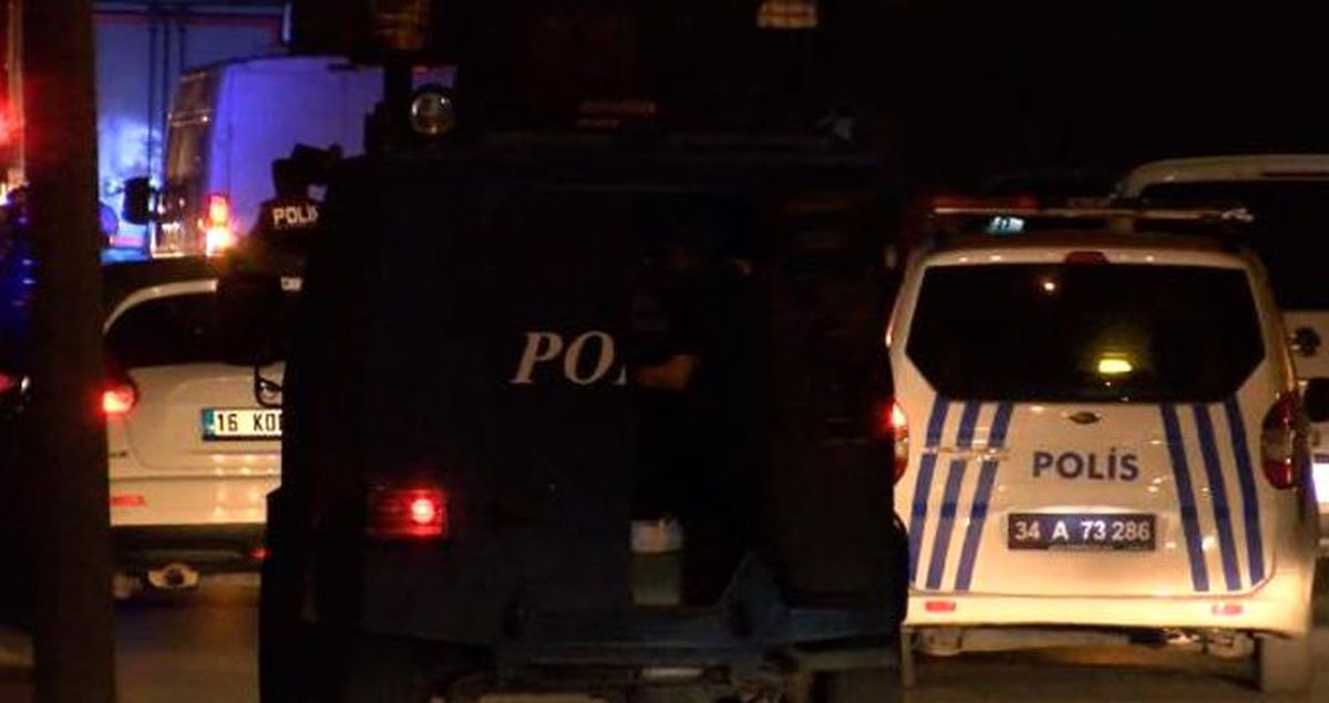 Bağcılar'da polis, gürültü şikayetiyle gittiği iş yerinde 108 kaçak göçmenle karşılaştı