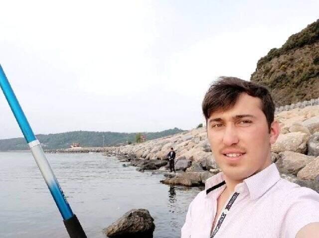 Böbreğini veren erkek çocuğunun tabutuna nihayet sefer bakanimiz baba yürekleri dağladı
