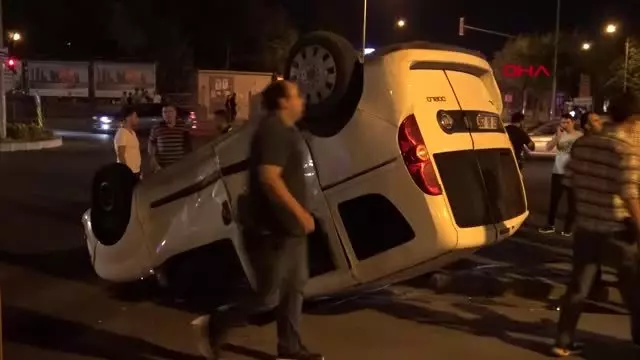 Diyarbakır'da trafik kazası: 3'ü polis 5 yaralı