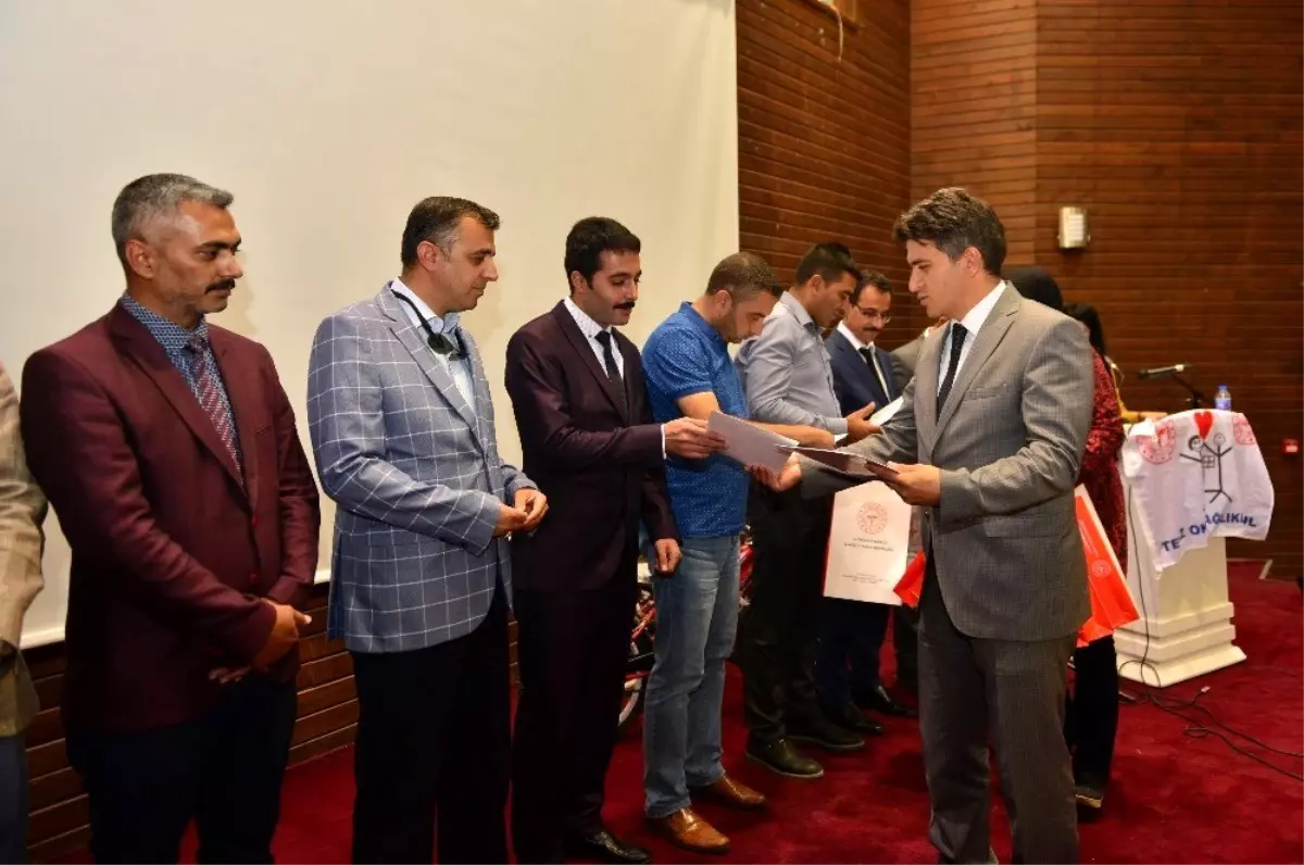 Elazığ'da ' Beyaz Bayrak ve Beslenme Dostu Okul' sertifika töreni