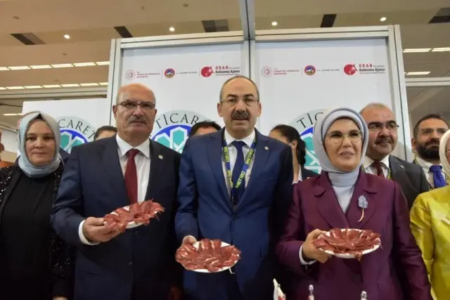 Emine Erdoğan KTO Standında Emine Erdoğan KTO Standında