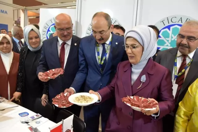 Emine Erdoğan KTO Standında Emine Erdoğan KTO Standında