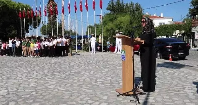Gaziler Günü töreninde sunucu öğretmene başörtü protestosu
