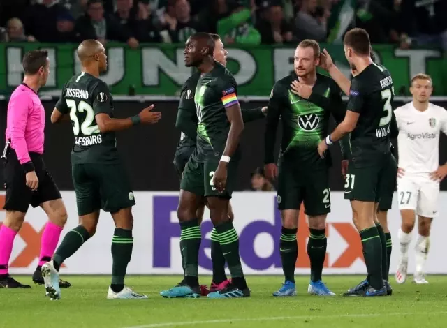 Halis Özkahya'nın yönettiği maçı Wolfsburg kazandı
