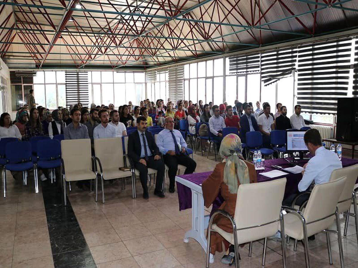 İliç'te eğitim öğretim yılı değerlendirme toplantısı yapıldı