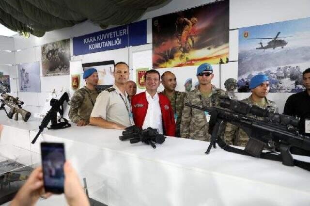 İmamoğlu, TEKNOFEST'i ziyaret etti