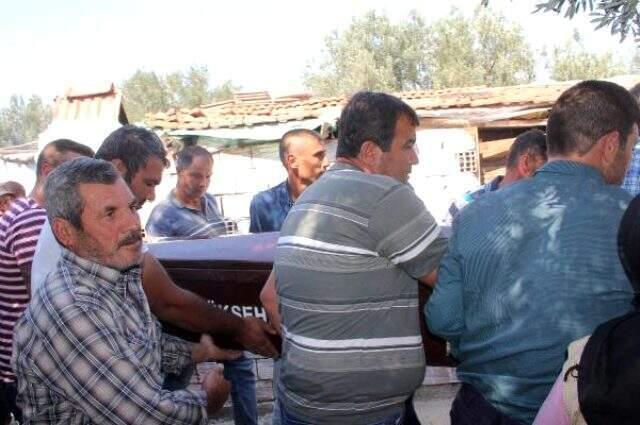 İzmir kınık'ta müzikhole silahlı saldırı: 1 ölü, 1 yaralı