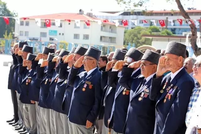 Manisa'nın ilçelerinde Gaziler Günü kutlandı Manisa'nın ilçelerinde Gaziler Günü kutlandı