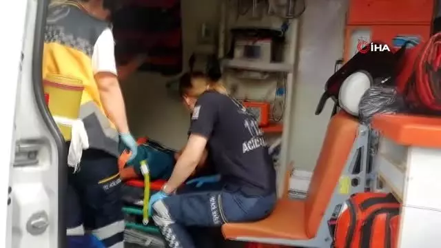 Özel öğrencileri taşıyan servis ile otomobil çarpıştı: 4 yaralı Özel öğrencileri taşıyan servis ile otomobil çarpıştı: 4 yaralı