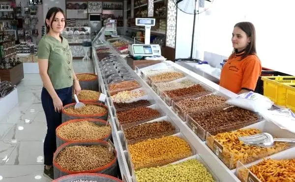 Serinhisar, çorum'a bile leblebi satıyor Serinhisar, çorum'a bile leblebi satıyor