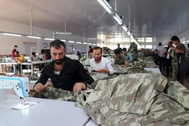 Tekstil fabrikasına dönüştürülen cezaevi 150 kişiye ekmek kapısı oldu Tekstil fabrikasına dönüştürülen cezaevi 150 kişiye ekmek kapısı oldu
