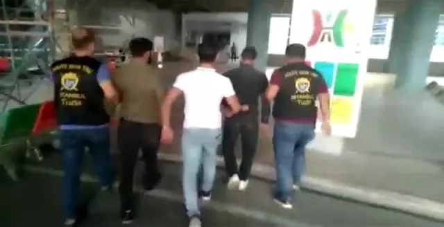 Tuzla'da gümüş tespih gaspçıları yakalandı Tuzla'da gümüş tespih gaspçıları yakalandı