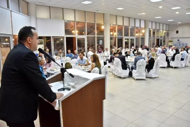 Akhisarlı protokol üyeleri gazilerle akşam yemeğinde buluştu Akhisarlı protokol üyeleri gazilerle akşam yemeğinde buluştu