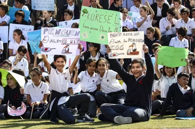 Ankara'da öğrencilerden 'küresel iklim değişikliği' eylemi Ankara'da öğrencilerden 'küresel iklim değişikliği' eylemi