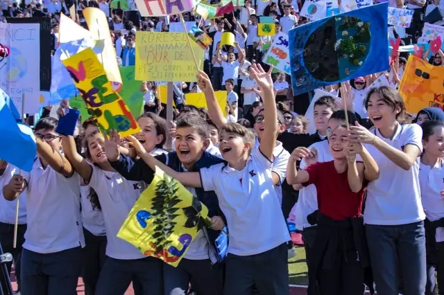 Ankara'da öğrencilerden 'küresel iklim değişikliği' eylemi Ankara'da öğrencilerden 'küresel iklim değişikliği' eylemi