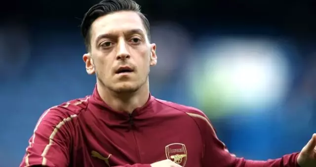 Arsenal'de Mesut Özil depremi: Bırakın gitsin