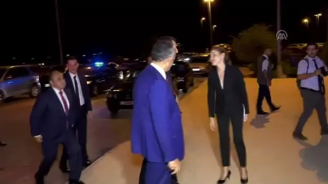 Bakan Selçuk, Arap Ali Destanı'nın prömiyerine katıldı Bakan Selçuk, Arap Ali Destanı'nın prömiyerine katıldı
