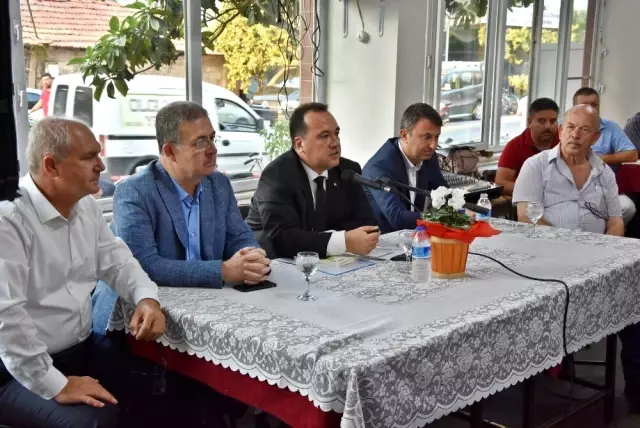 Başkan Dutlulu, Akhisar'ı Akhisarlılar ile birlikte yönetiyor Başkan Dutlulu, Akhisar'ı Akhisarlılar ile birlikte yönetiyor