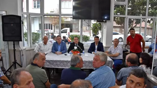 Başkan Dutlulu, Akhisar'ı Akhisarlılar ile birlikte yönetiyor Başkan Dutlulu, Akhisar'ı Akhisarlılar ile birlikte yönetiyor