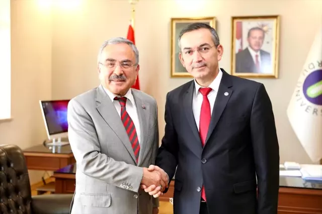 Başkan Güler'den rektör Akdoğan'a ziyaret