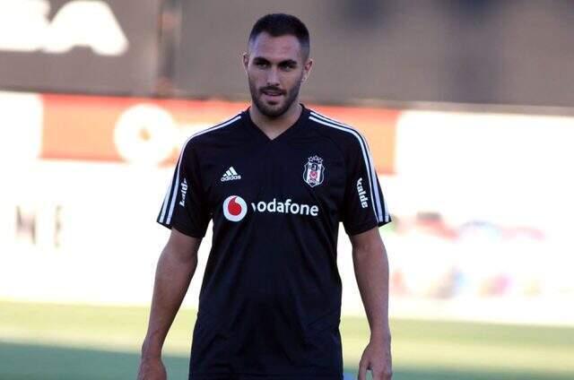 Beşiktaş'ta Victor Ruiz bugünkü idmana çıkmadı