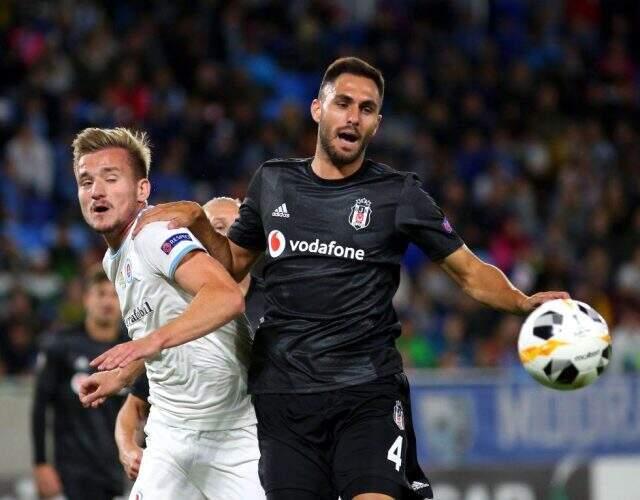 Beşiktaş'ta Victor Ruiz sakatlandı, Abdullah Avcı yıkıldı!