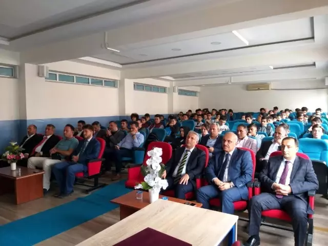 Bozüyük'te 'Ahilik ve meslek ahlakı' konulu konferans