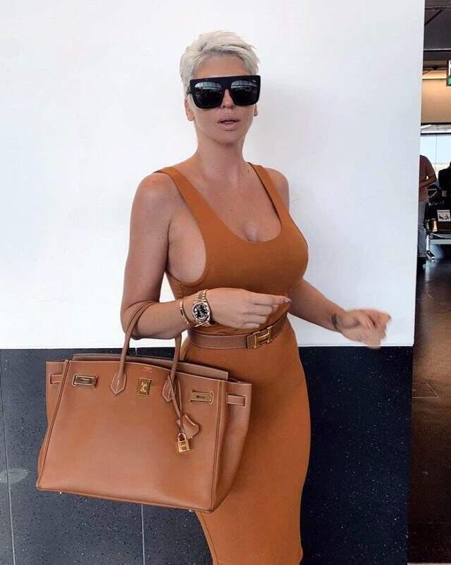 Dusko Tosic'in eşi Jelena Karluesa, Sırp basınına sert tepki gösterdi!