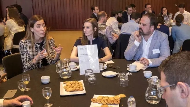 Eleni Antoniadou - Rol modeli mi sahtekar mı? Yunanistan 'başarılı' bilim kadını hakkındaki...