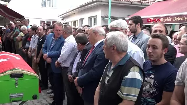 Eskişehir tren kazasında ölen makinistlere hüzünlü tören