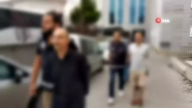 FETÖ'nün yurt dışından gelen paralarını örgüt üyelerinin ailelerine ulaştıran 3 kişi adliyede FETÖ'nün yurt dışından gelen paralarını örgüt üyelerinin ailelerine ulaştıran 3 kişi adliyede