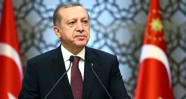 İmamoğlu'nun görevden aldığı Yunus Emre Ayözen, Cumhurbaşkanı Erdoğan tarafından DHMİ'ye atandı İmamoğlu'nun görevden aldığı Yunus Emre Ayözen, Cumhurbaşkanı Erdoğan tarafından DHMİ'ye atandı