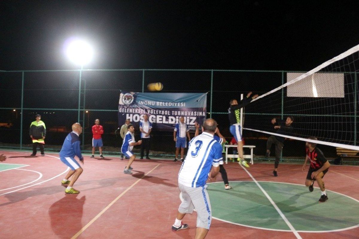 İnönü'de spor faaliyetleri sürüyor