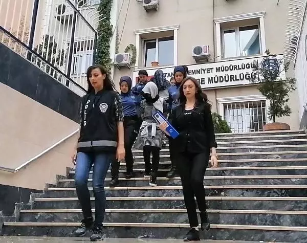 İstanbul'da fuhuş operasyonu : 'mobil türkan' da gözaltına alındı