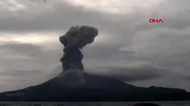 Japonya’da volkan harekete geçti