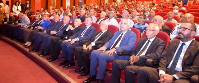 Muharrem ve Kerbela panelinde sevgi, kardeşlik konuşuldu Muharrem ve Kerbela panelinde sevgi, kardeşlik konuşuldu
