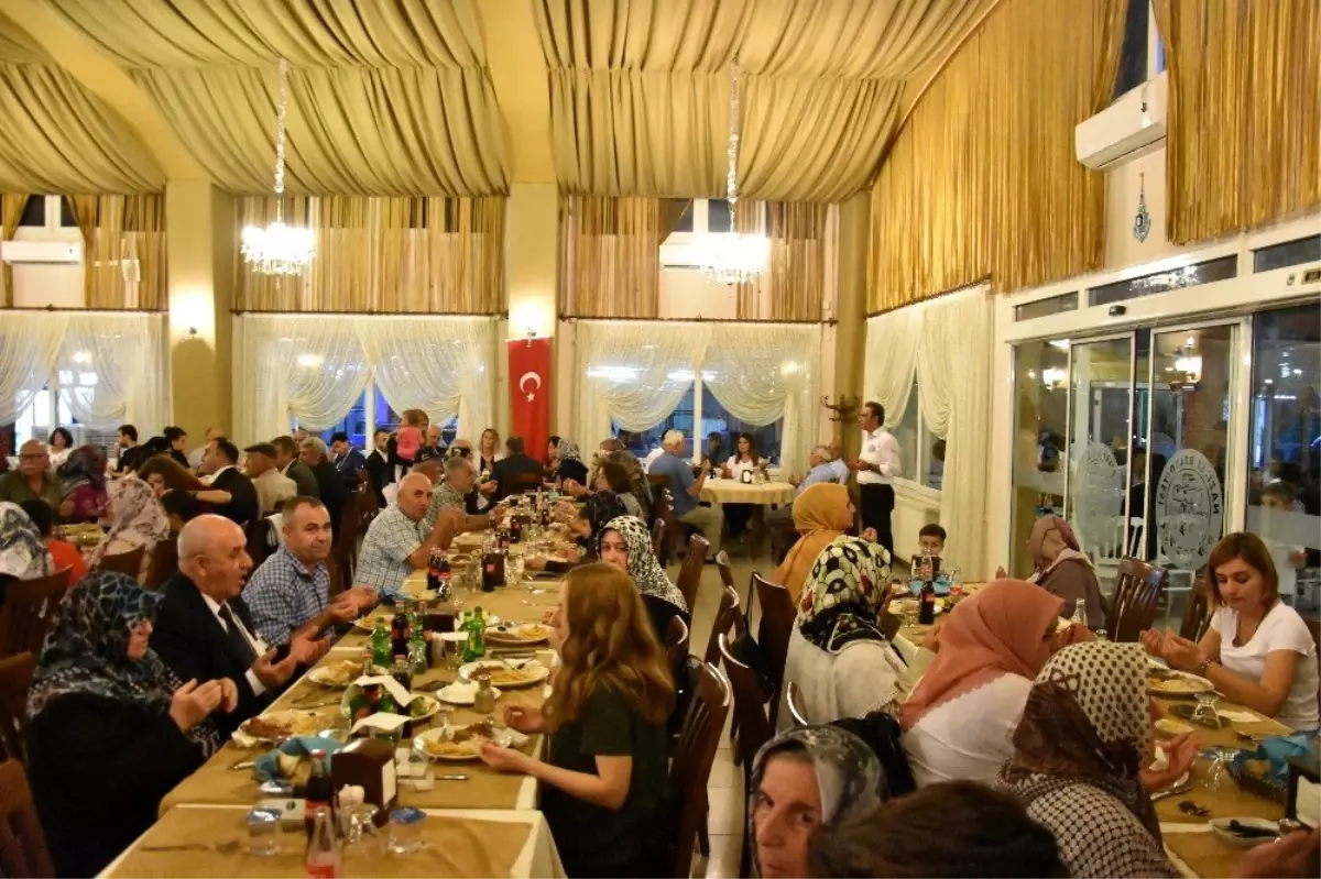 Nazilli'de gaziler onuruna yemek verildi
