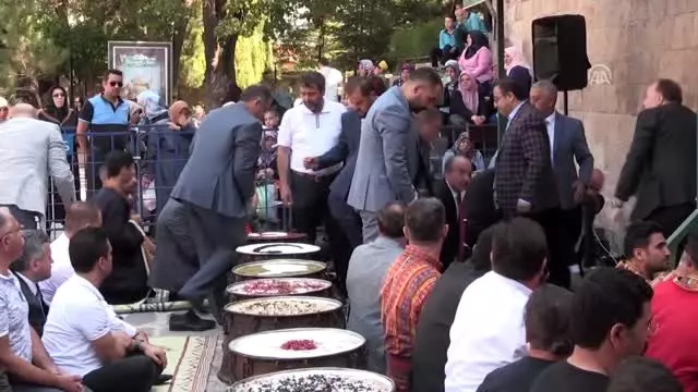 Özhaseki, '40 Hatimli Şifalı Aşure' etkinliğine katıldı