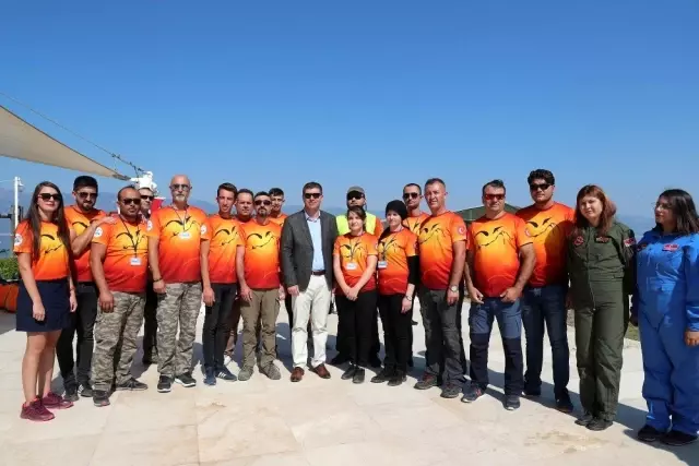Serdar Yavuz ve Ali Es anısına yamaç paraşütü düzenlendi