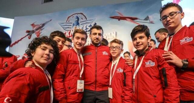 TEKNOFEST'i değerlendiren Teymur: Siyaset kavgalarının dışında ilk defa çok güzel bir şey konuşuldu