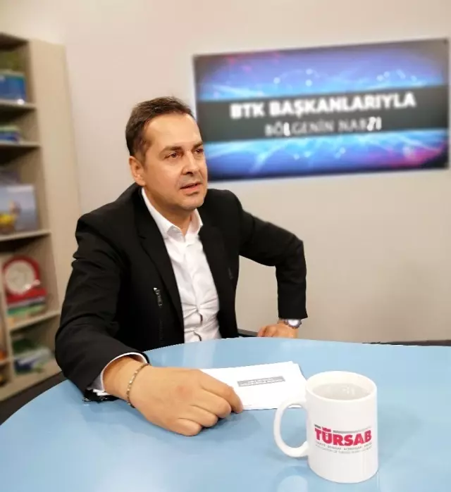 TÜRSAB Batı Antalya Bölge Başkanı Perçin: 'Kaçak turlarla mücadele devam ediyor' TÜRSAB Batı Antalya Bölge Başkanı Perçin: 'Kaçak turlarla mücadele devam ediyor'
