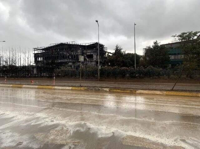 Tuzla'da 'köpüklü su' tedirginlik yarattı, numune alındı