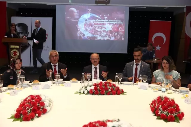 Vali Çakacak, gaziler onuruna yemek verdi